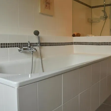 Haus Alpenrose Zum Vic Wermelskirchen